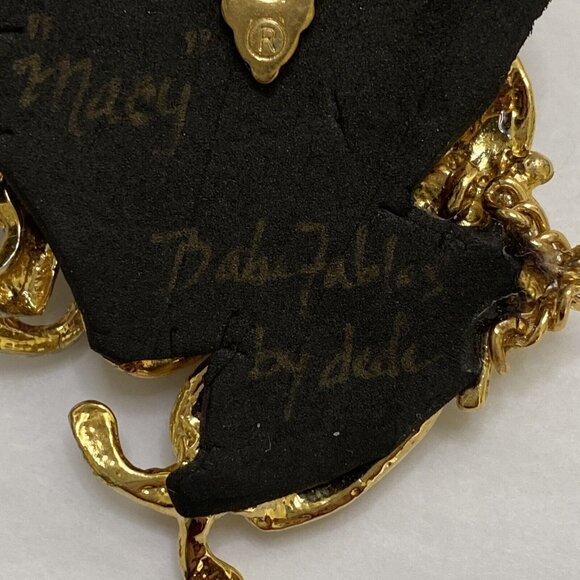 Babe Fables Pendant Art Dede Mergele Signed Macy Clowns Circus Carnival - Picture 9 of 11